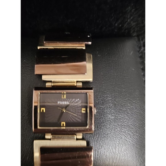 Vintage Ladies Fossil F2 Swiss Parts 1 JeweQuartz Watch 110705 Designer Working - Picture 6 of 16